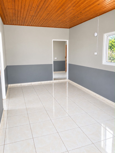 1 Bedroom,1 Bathroom