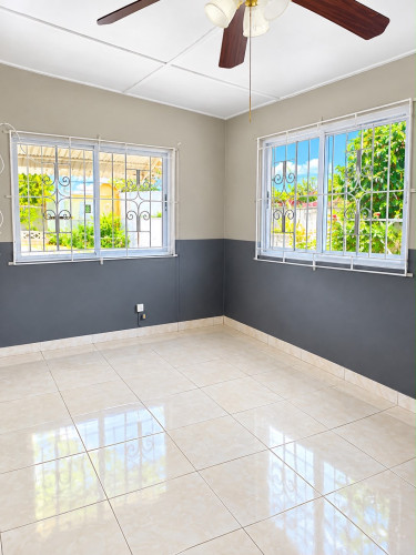 1 Bedroom,1 Bathroom