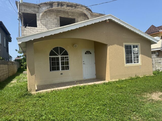 Charming 2 Bedrooms in West Village, Montego Bay Houses Montego Bay