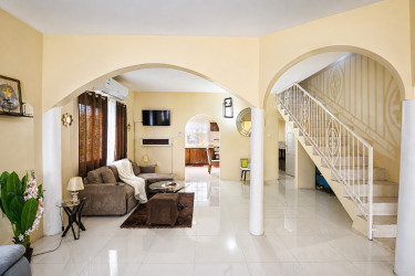 2 Bedrooms,2.5 Bathrooms