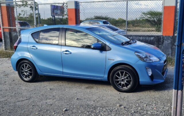 2016 Toyota Aqua Cars Portmore
