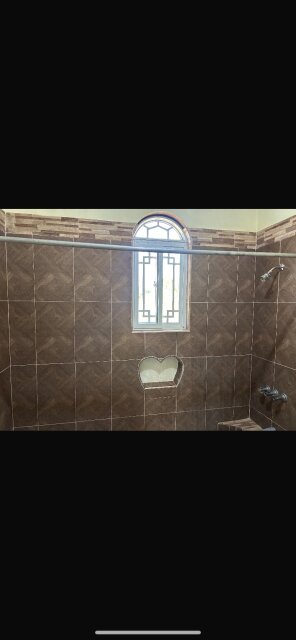 Spacious 1 Bedroom With Private Bathroom