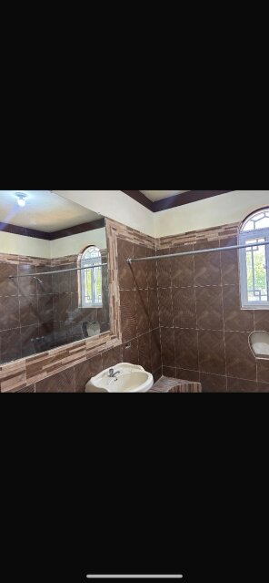 Spacious 1 Bedroom With Private Bathroom