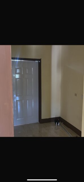 Spacious 1 Bedroom With Private Bathroom