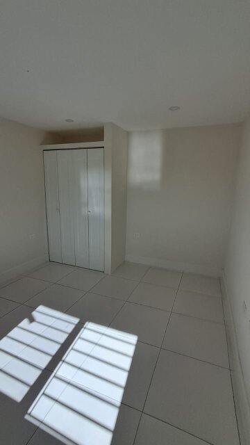 2 Bedroom 1 Bathroom Apartment