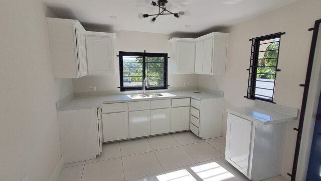 2 Bedroom 1 Bathroom Apartment