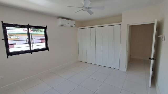 2 Bedroom 1 Bathroom Apartment