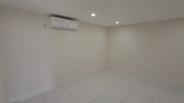 2 Bedroom 1 Bathroom Apartment