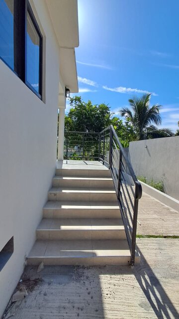 2 Bedroom 1 Bathroom Apartment