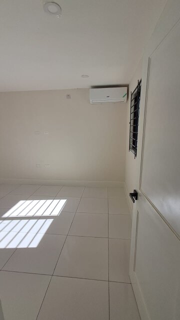 2 Bedroom 1 Bathroom Apartment