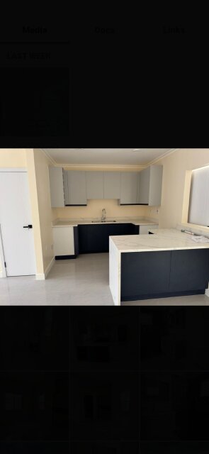 2 Bedrooms 2. 5 Bathrooms Townhouse