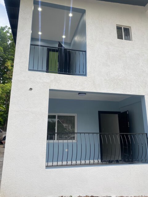 2 Bedroom, 2 Bathroom Town House