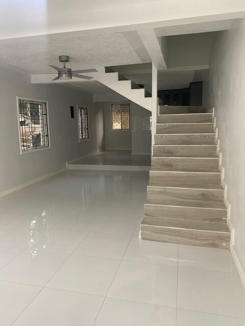 2 Bedroom, 2 Bathroom Town House