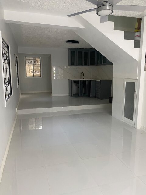 2 Bedroom, 2 Bathroom Town House