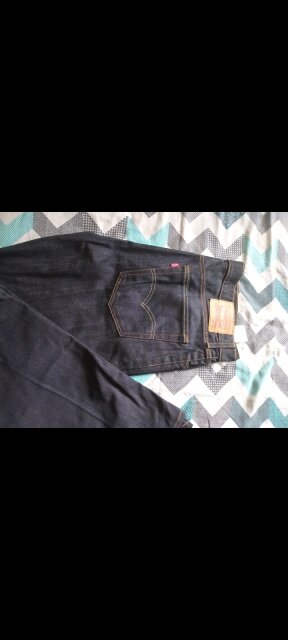 Levi's Jeans - W36 L34 (Dark Wash Denim)