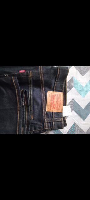 Levi's Jeans - W36 L34 (Dark Wash Denim)