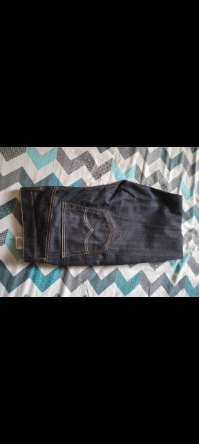 Levi's Jeans - W36 L34 (Dark Wash Denim)