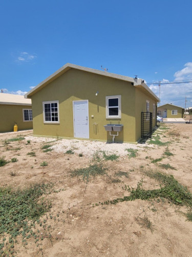 2 Bedroom