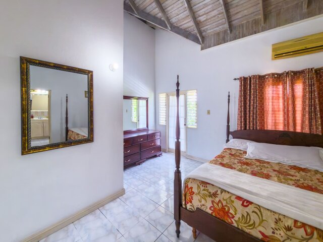 2 Beds 3 Baths Townhouse For Sale - Ocho Rios