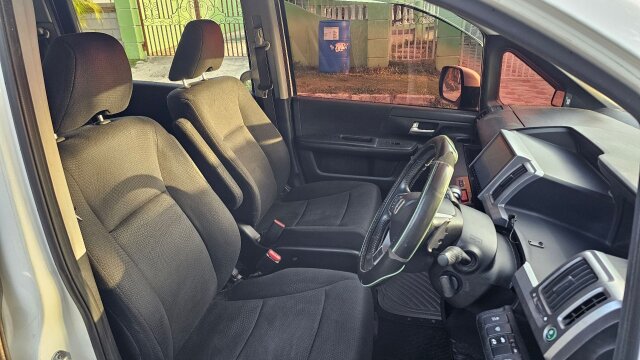 Honda Stepwgn Spada 2014