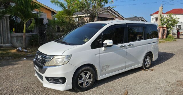 Honda Stepwgn Spada 2014