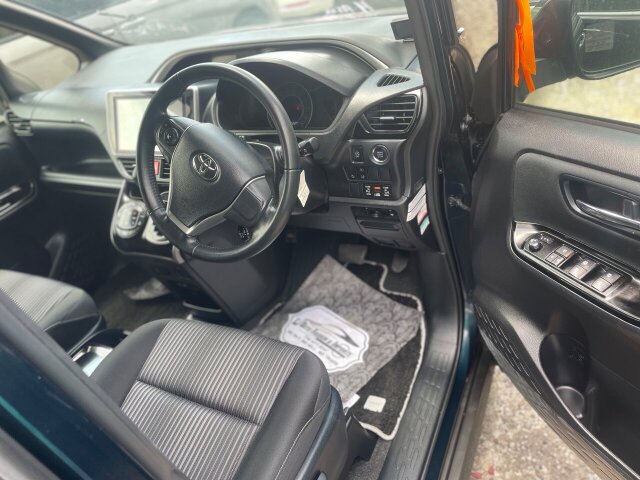 2019 Toyota Voxy