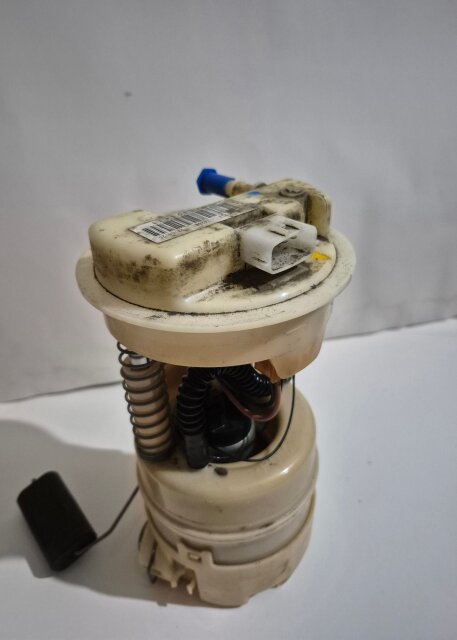 Used 2012 Nissan Wingroad Gas Pump For Sale