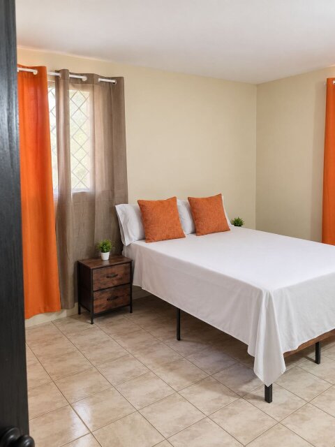 Spacious 1 Bedroom Apartment In Mandeville
