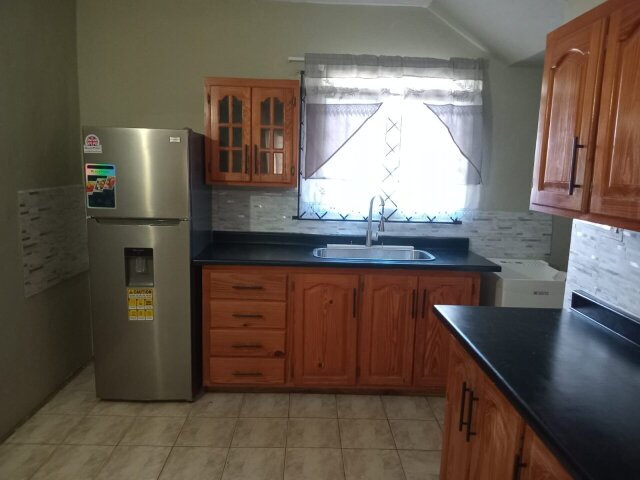 Spacious 1 Bedroom Apartment In Mandeville