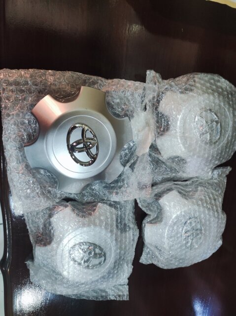 BRAND NEW GENUINE TOYOTA CENTER CAPS