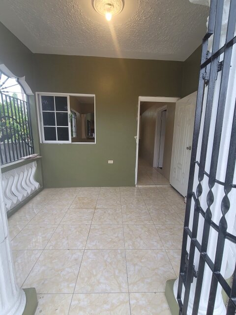 2 Bedrooms Apartment For Ret Houses Longville, Phase 2