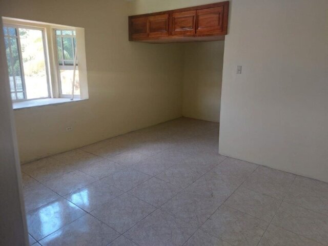 4 Bedrooms In Porto Bello, Farm Heights Entrance