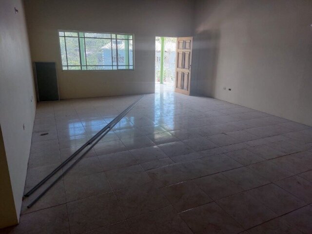 4 Bedrooms In Porto Bello, Farm Heights Entrance