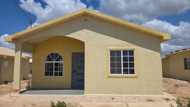 2 Bedrooms, 2 Bathrooms- Phoenix Park Village