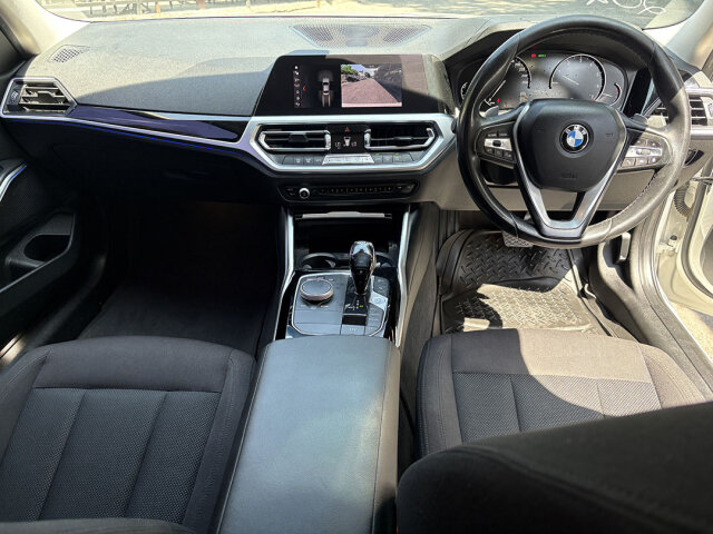 2021 BMW 330i