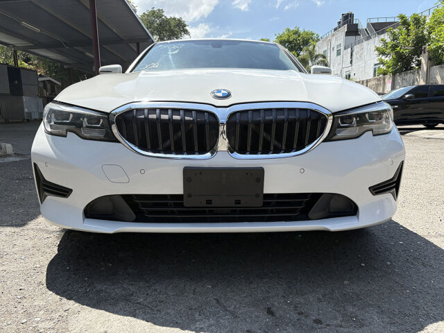 2021 BMW 330i