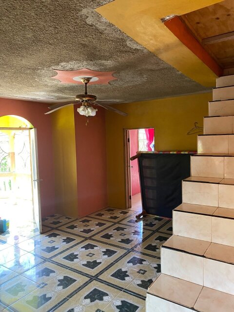 Cozy 1 Bedroom Apartment With Kitchenette