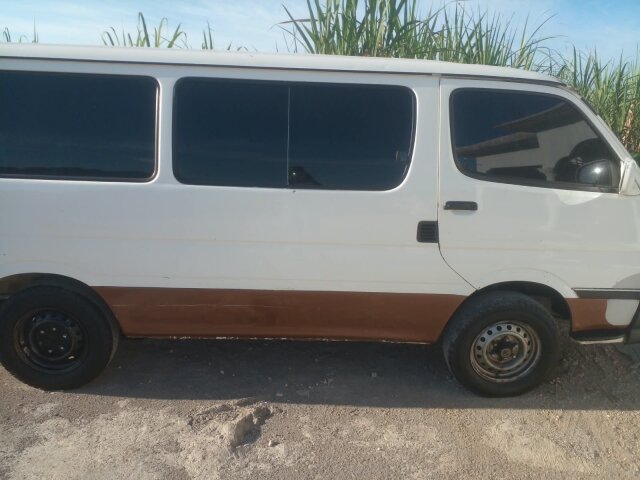 1997 Toyota Hiace Buses Clarendon