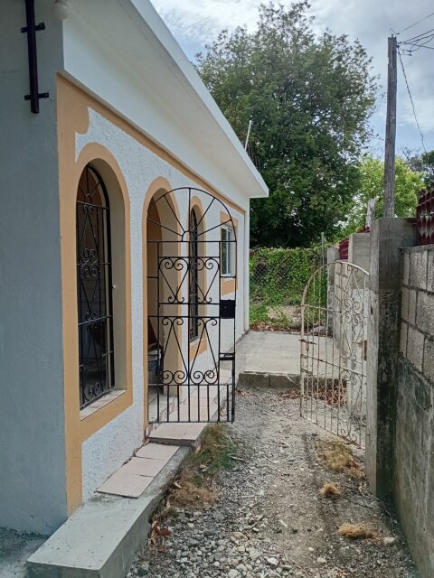 Charming 2 Bedrooms House For Rent Houses Yallahs