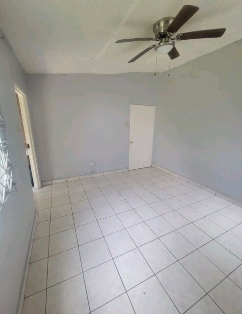3bedroom House For Sale Sweet Sweet Deal Houses Redhills Road Kingston10