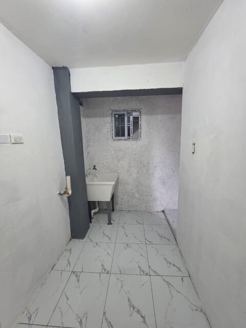 Newly Renovated 3 Bedrooms For Rent