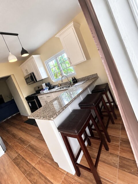 Furnished 2 Bedrooms with Modern Amenities