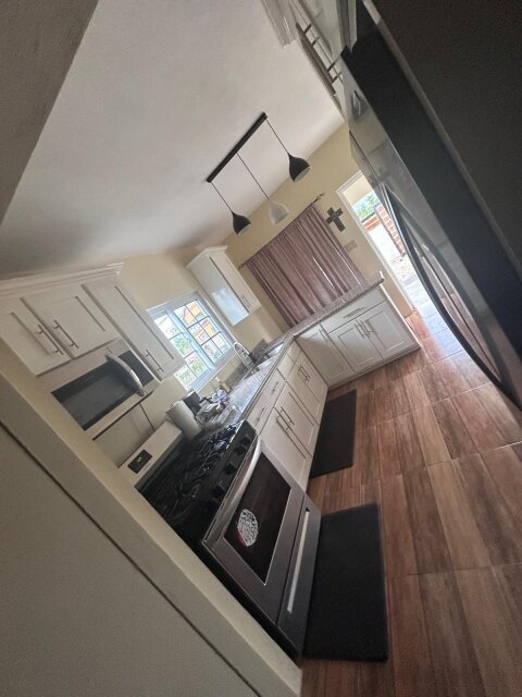Furnished 2 Bedrooms with Modern Amenities