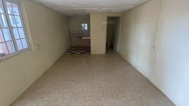 Cozy 1 Bedroom with Kitchen and Bath
