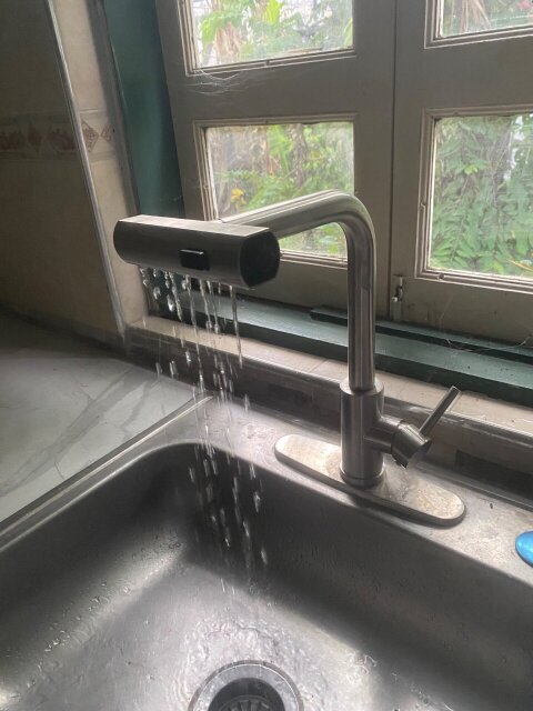 Rainfall Kitchen Faucet With Pullout Sprayer