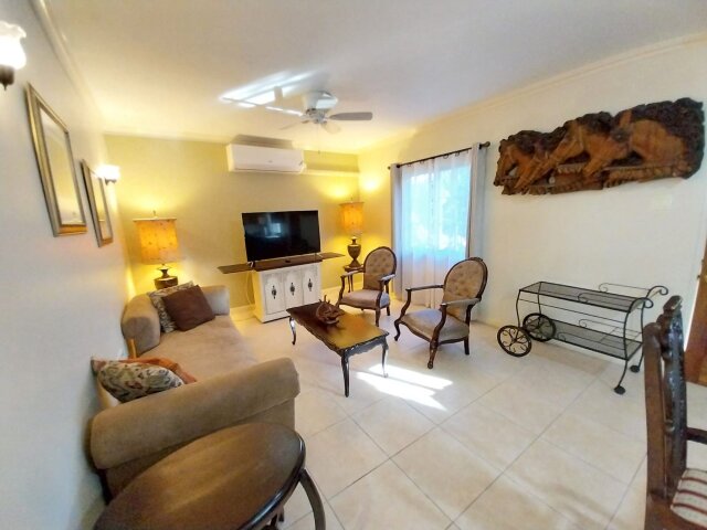 1 Bedroom, 1 Bath Apartment In Gated Complex
