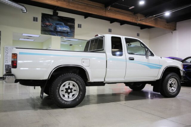 1994 TOYOTA 4WD PICKUP XTRACAB SR5
