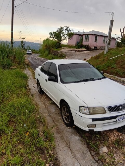 1999 Nissan B15 Cars Trelawny