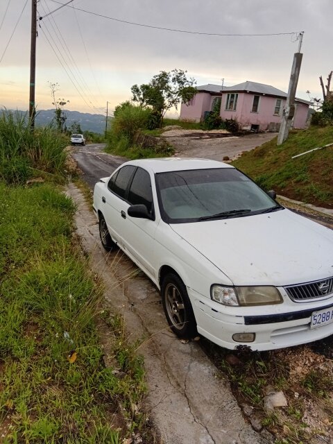 1999 Nissan Sunny B15