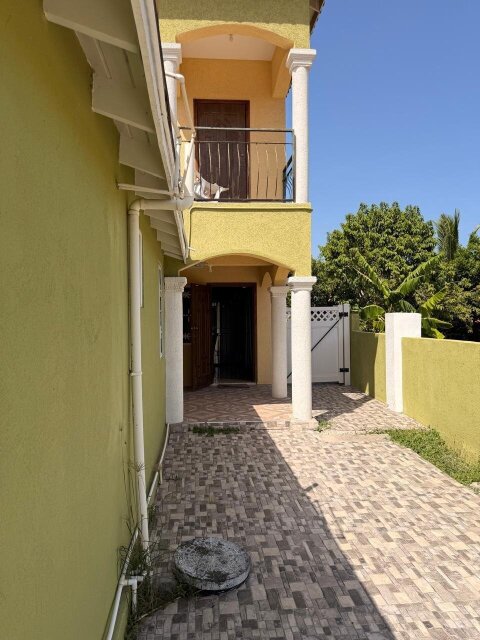 2 Bedroom 2 Bathroom Fully Furnished Apartment